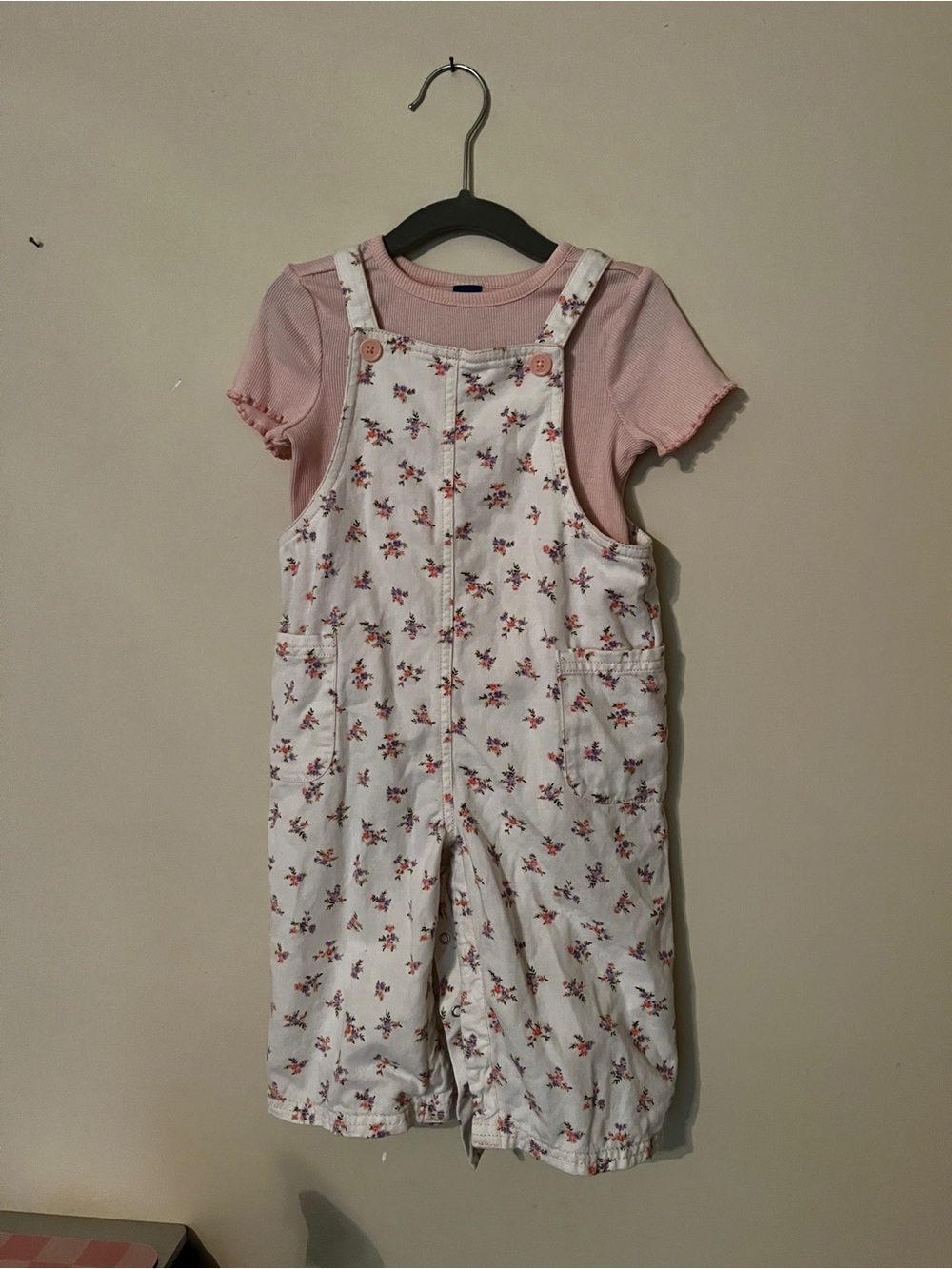 Old Navy Pink Tee with White Floral Overalls